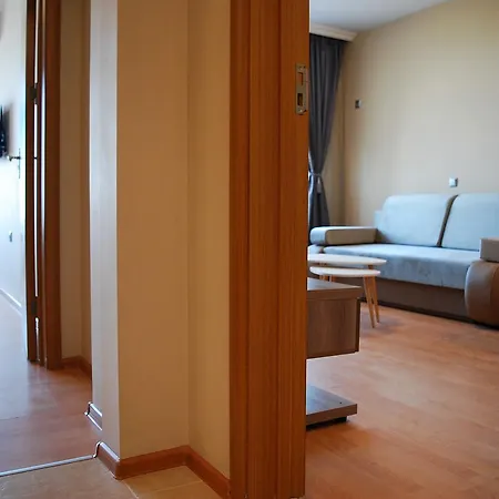 Premium Suites Aparthotel 3*
